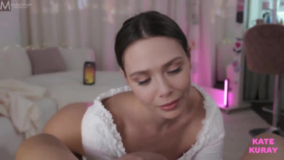 Elizabeth Olsen to Kate Kuray 24