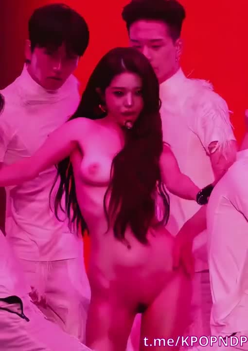 Wonyoung Performing Naked on Stage =Preview= - Deepfades