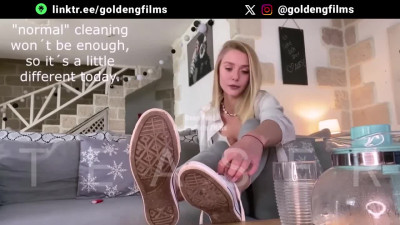 Elizabeth Olsen - Forced to Drink Sweaty Sock Tea After Foot Worship (Preview)