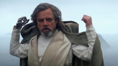 Star Wars: Rey Feels the Force Inside